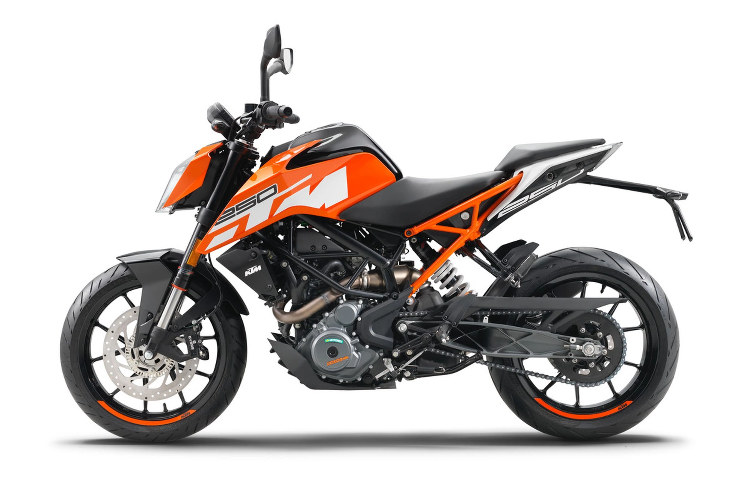 KTM 250 Duke ABS Karşılaştırma 8c8ad0e0-f5ff-4274-b340-c7f47f2ae4a7