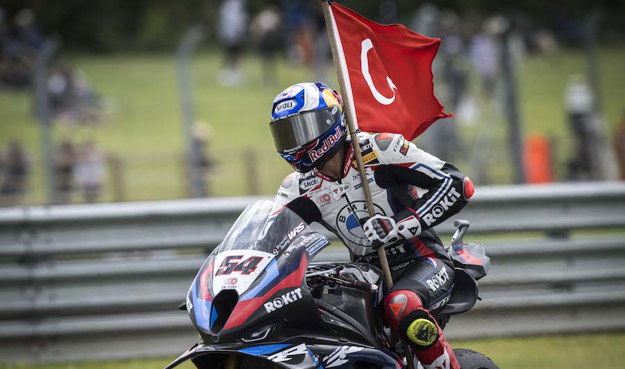 Toprak Razgatlıoğlu Durdurulamıyor: WSBK'da Zafer Serisi! Blog