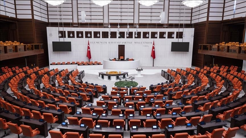 Trafikte Ezberler Bozuluyor: Sürücüleri Bekleyen Yeni Cezalar ve Kurallar Blog