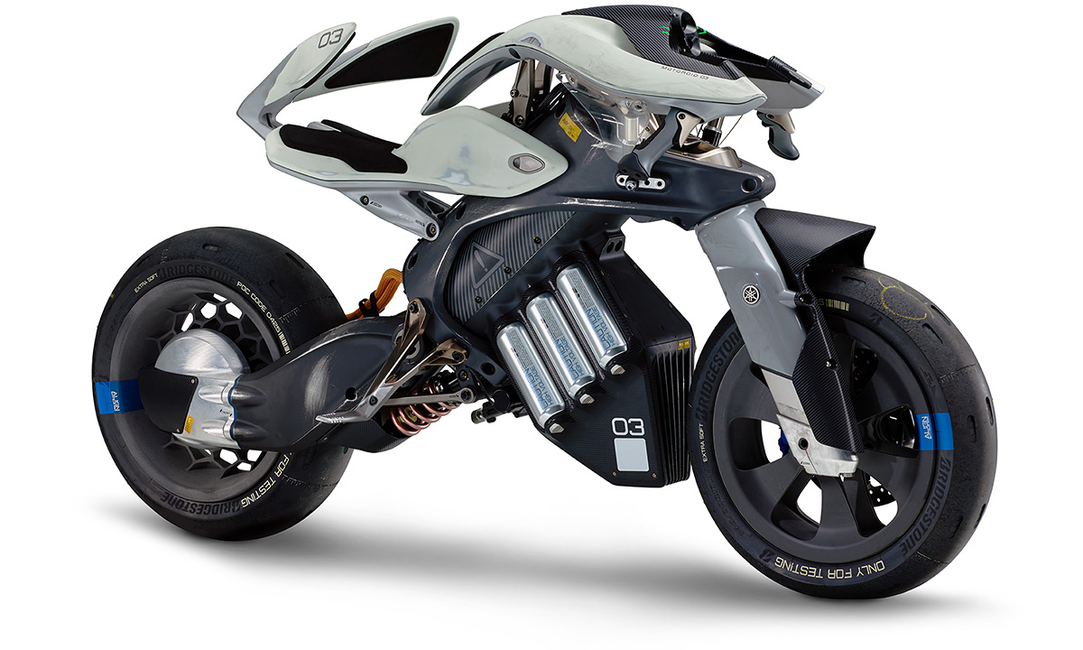 Yamaha MOTOROiD Λ: Yapay Zeka ile Denge Kuran Akıllı Motosiklet Blog